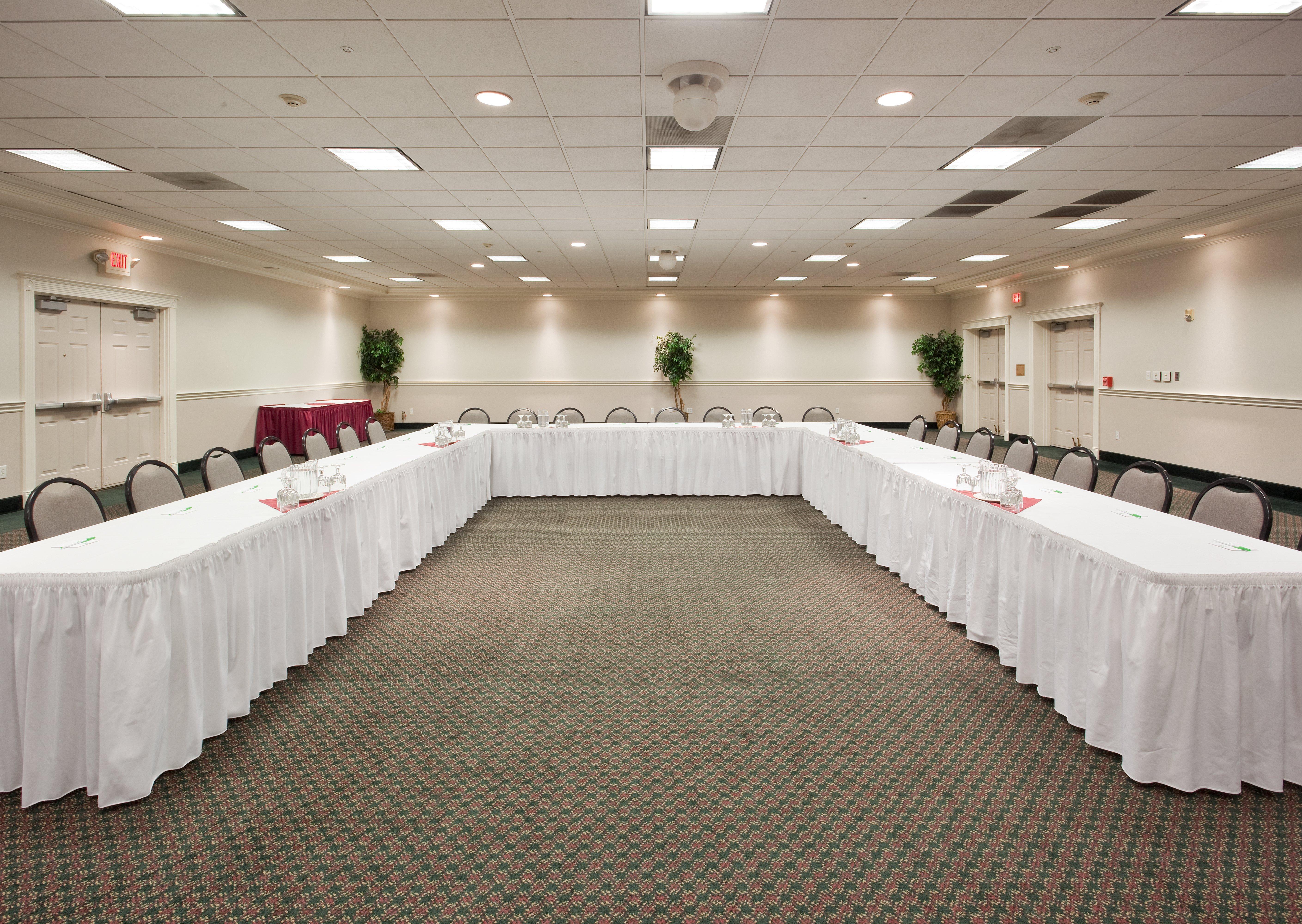 Holiday Inn Redding By Ihg Exterior foto