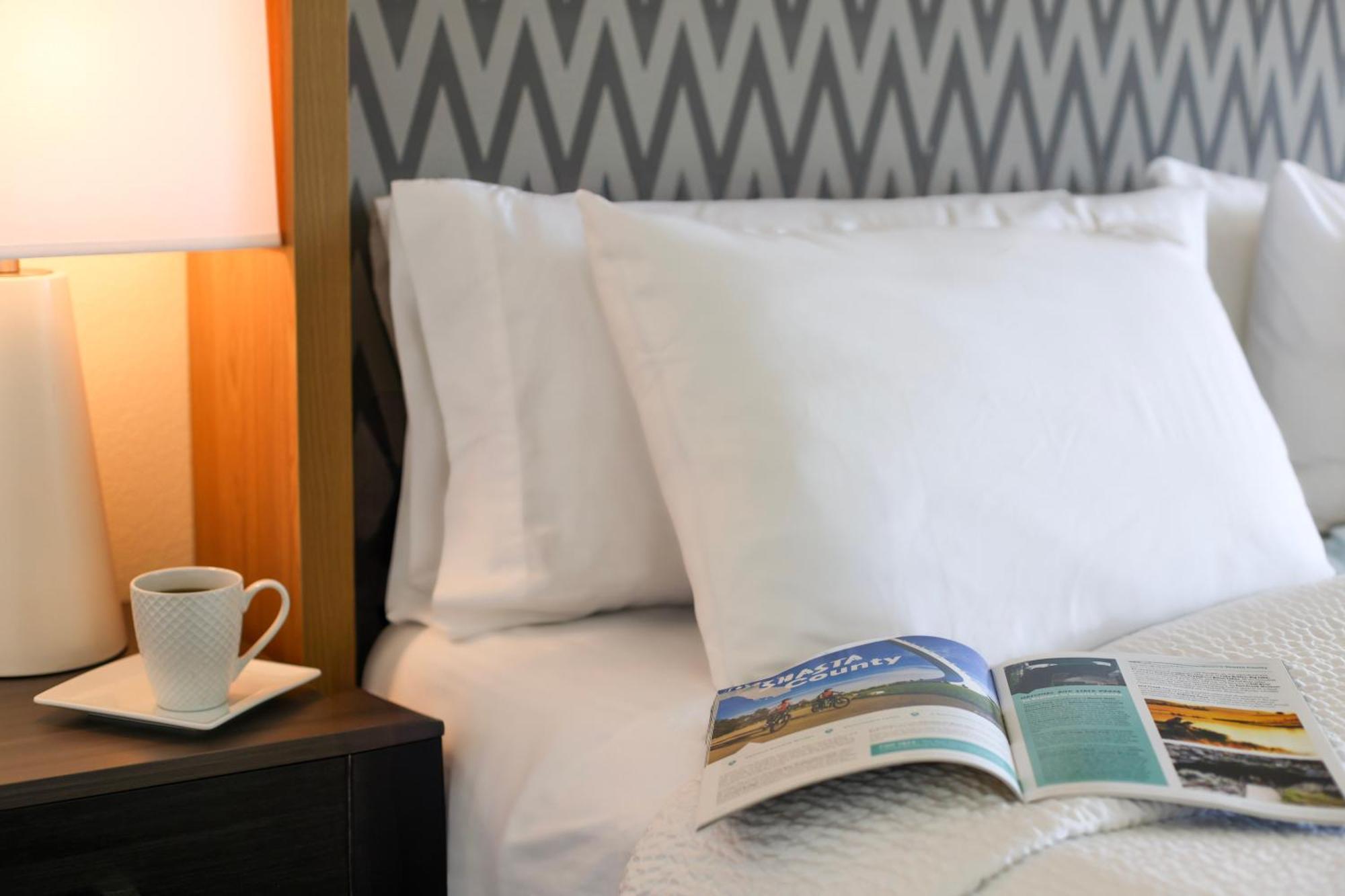 Holiday Inn Redding By Ihg Exterior foto